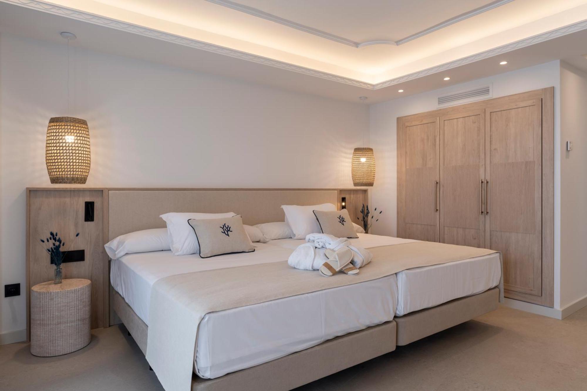 Quadruple Room Sea View